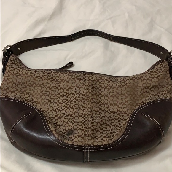 COACH Leather Bag- Authentic - Picture 4 of 7